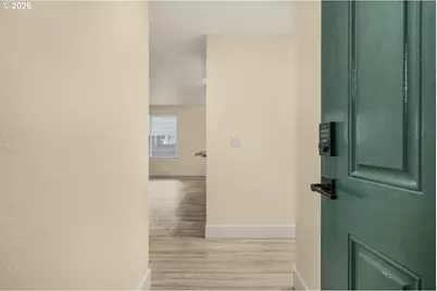 7306 NE 16th Ave, Vancouver, WA 98665 - Photo 2