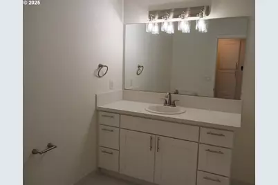 13247 SE Bush St, Portland, OR 97236 - Photo 28