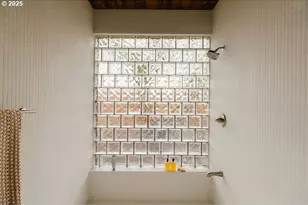 2720 NW Forest Ave, Beaverton, OR 97006 - Photo 26