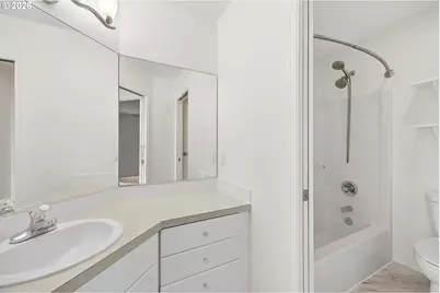 2854 SW Multnomah Blvd, Portland, OR 97219 - Photo 20