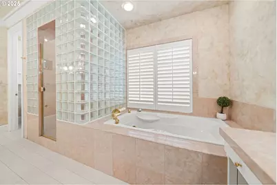 8212 NW Fruit Valley Rd #C, Vancouver, WA 98665 - Photo 24