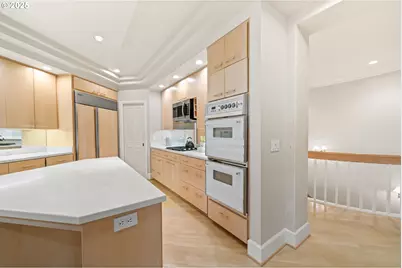 8212 NW Fruit Valley Rd #C, Vancouver, WA 98665 - Photo 12