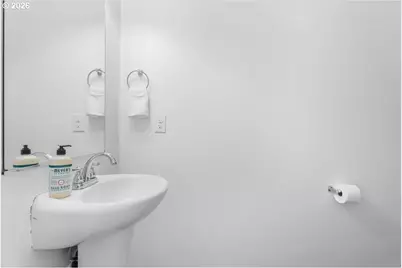 127 W Christy Ct, Yacolt, WA 98675 - Photo 18