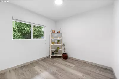 9946 N Lombard St, Portland, OR 97203 - Photo 22
