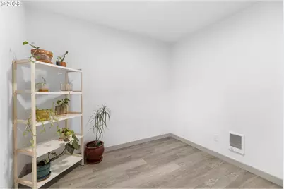 9946 N Lombard St, Portland, OR 97203 - Photo 24