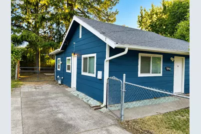 9946 N Lombard St, Portland, OR 97203 - Photo 2