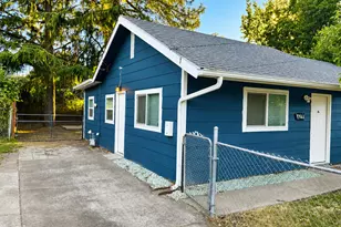 9946 N Lombard St, Portland, OR 97203 - Photo 2