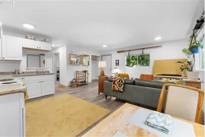 9946 N Lombard St, Portland, OR 97203 - Photo 16