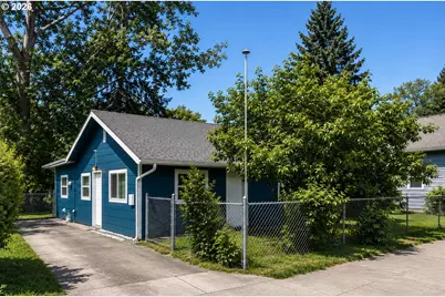 9946 N Lombard St, Portland, OR 97203 - Photo 1