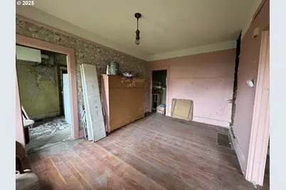 240 SE Davis St, McMinnville, OR 97128 - Photo 14
