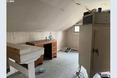 240 SE Davis St, McMinnville, OR 97128 - Photo 32