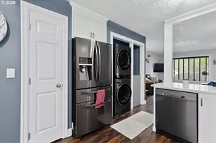 8065 N Ivanhoe St, Portland, OR 97203 - Photo 14