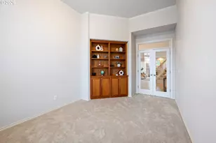 15019 NW Vance Dr, Portland, OR 97229 - Photo 20