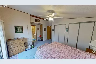 464 NE Kirby Ave, Roseburg, OR 97470 - Photo 22