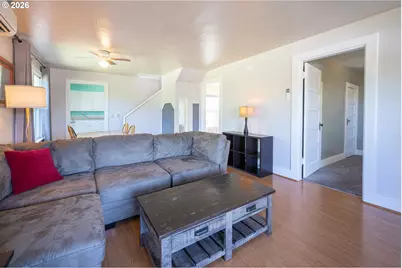 904 E 14th St, The Dalles, OR 97058 - Photo 8