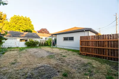 815 N King St, Seaside, OR 97138 - Photo 40