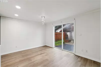 10501 NE 100th St, Vancouver, WA 98662 - Photo 8