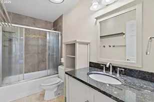 2525 NE Charlois Dr, Hillsboro, OR 97124 - Photo 42