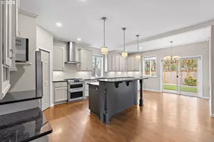 2525 NE Charlois Dr, Hillsboro, OR 97124 - Photo 10