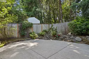 12723 Adrian Ct, Lake Oswego, OR 97034 - Photo 46