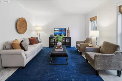 12723 Adrian Ct, Lake Oswego, OR 97034 - Photo 8