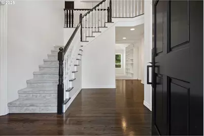 12723 Adrian Ct, Lake Oswego, OR 97034 - Photo 4