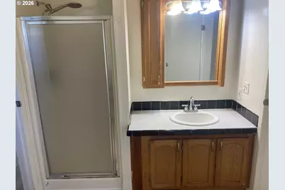 477 48th St, Springfield, OR 97478 - Photo 10