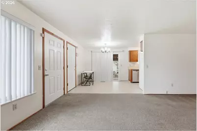 7045 N Mears St, Portland, OR 97203 - Photo 6