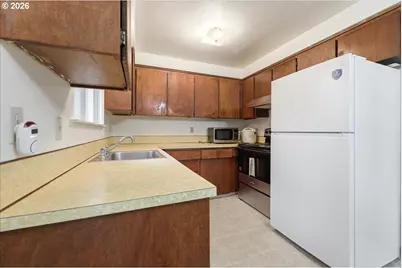 7045 N Mears St, Portland, OR 97203 - Photo 10