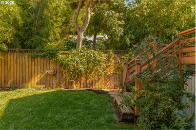 2237 NE Clackamas St, Portland, OR 97232 - Photo 44