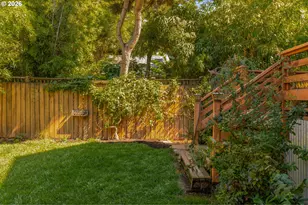 2237 NE Clackamas St, Portland, OR 97232 - Photo 44