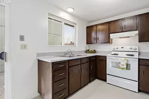 1674 Hayes St, Eugene, OR 97402 - Photo 12