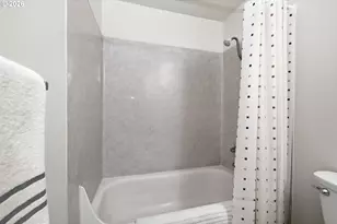 1674 Hayes St, Eugene, OR 97402 - Photo 22