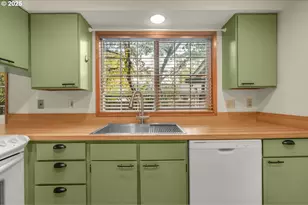 1300 NE 155th Ave, Portland, OR 97230 - Photo 8