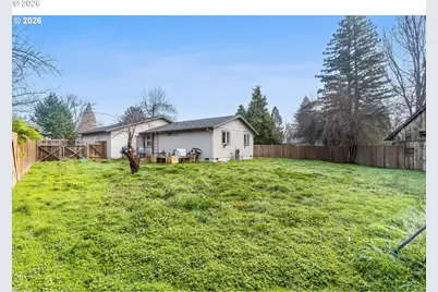 133 Edith Cir, Eagle Point, OR 97524 - Photo 18