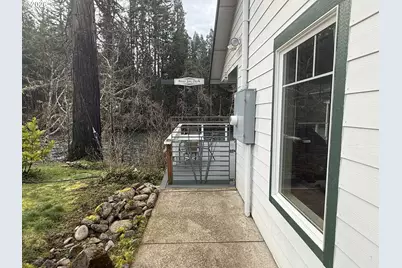 54480 McKenzie River Dr, Blue River, OR 97413 - Photo 12