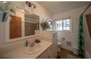 16281 Chapman Ln, Brookings, OR 97415 - Photo 12