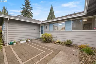 6368 SE Pine Creek Way, Milwaukie, OR 97267 - Photo 2