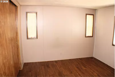 228 SE Estate Loop, Winston, OR 97496 - Photo 18