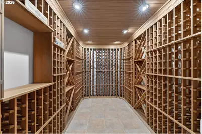 3270 SW Vista Dr, Portland, OR 97225 - Photo 34