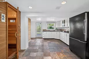 3270 SW Vista Dr, Portland, OR 97225 - Photo 30