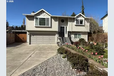 14545 SE Center St, Portland, OR 97236 - Photo 1