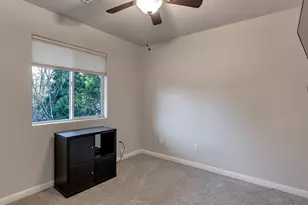 5205 NE Simpson St, Portland, OR 97218 - Photo 32