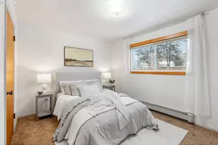 756 NE Fields Ave, White Salmon, WA 98672 - Photo 4