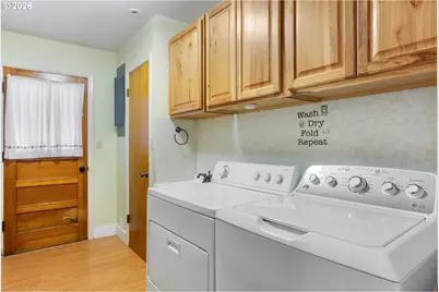 756 NE Fields Ave, White Salmon, WA 98672 - Photo 24