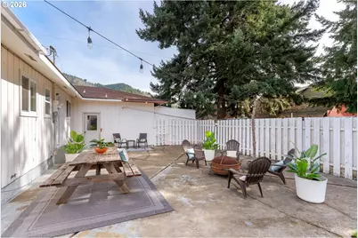 756 NE Fields Ave, White Salmon, WA 98672 - Photo 28