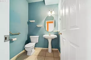 39784 Syblon Ln, Sandy, OR 97055 - Photo 12