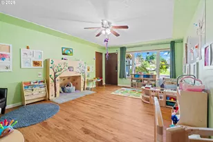 14124 SE Mill St, Portland, OR 97233 - Photo 6