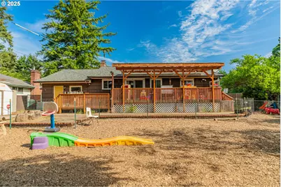 14124 SE Mill St, Portland, OR 97233 - Photo 36