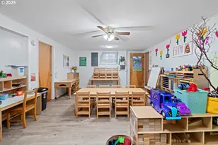 14124 SE Mill St, Portland, OR 97233 - Photo 20